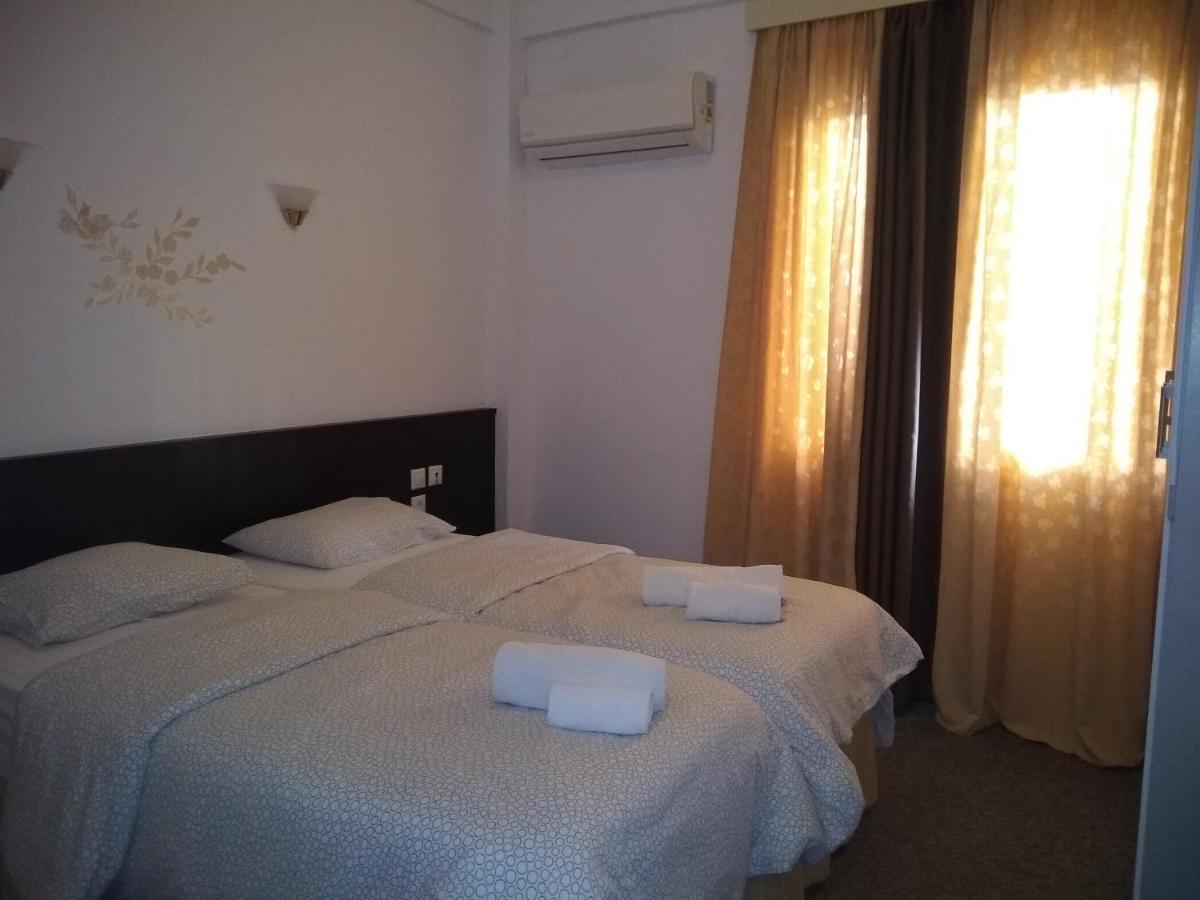 Galanopoulos Hotel Loutráki Buitenkant foto